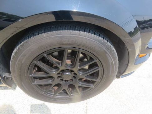 Used 2006 Ford Mustang GT RWD image 22