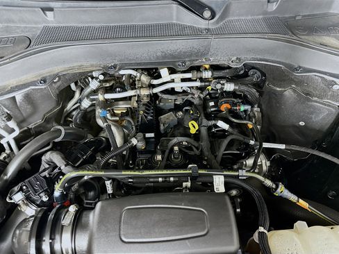 Used 2023 Ford Explorer XLT w/ Equipment Group 202A image 34