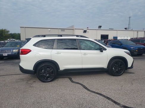 Used 2023 Subaru Ascent Onyx Edition AWD/4WD image 10