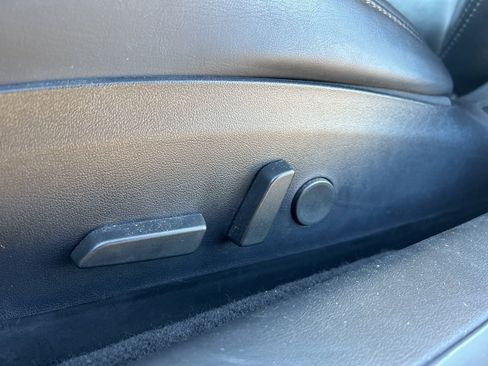 Used 2020 Tesla Model 3 Standard Range image 10