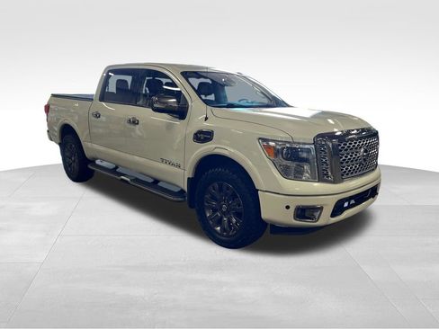 Used 2017 Nissan Titan Platinum Reserve AWD/4WD image 8