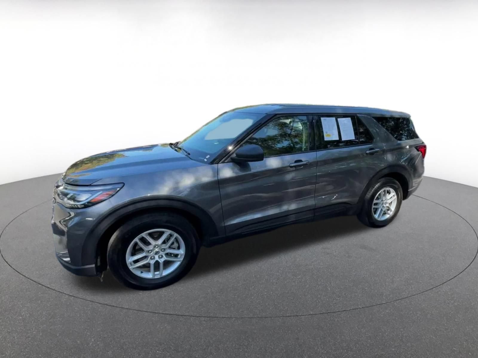 Used 2026 Ford Explorer Active RWD image 7