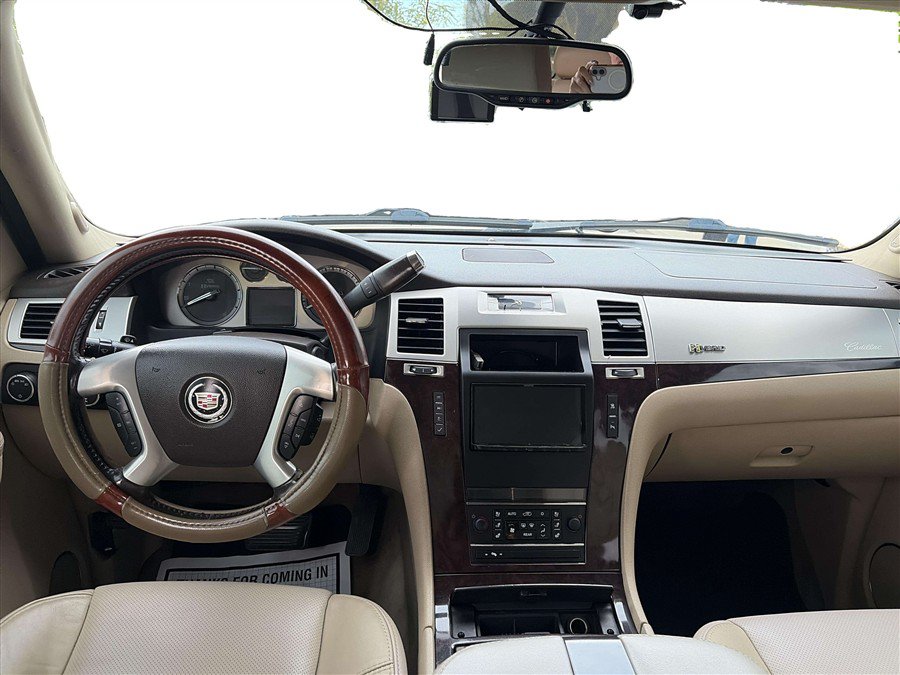 Used 2010 Cadillac Escalade 4WD Hybrid image 18