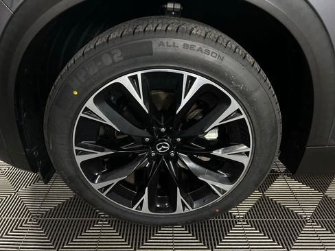 Used 2024 MAZDA CX-90 Plug-In Hybrid w/ Premium Plus image 10