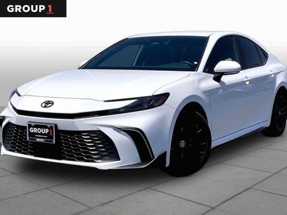 Used 2025 Toyota Camry SE w/ Convenience Package