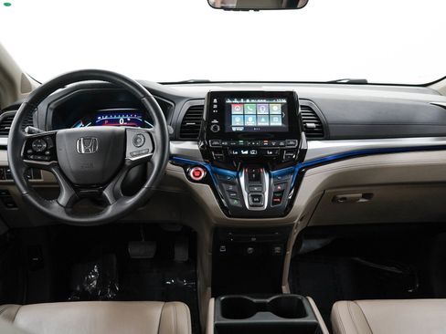 Used 2023 Honda Odyssey Touring image 18