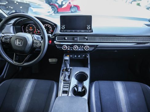 Used 2025 Honda Civic Sport image 17