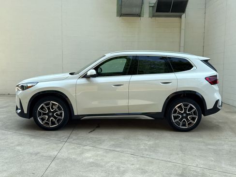 Used 2025 BMW X1 xDrive28i w/ Convenience Package image 5