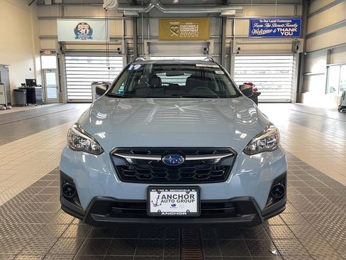 Used 2019 Subaru Crosstrek 2.0i image 2