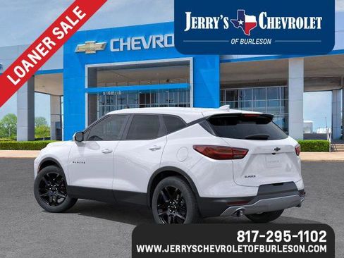 New 2025 Chevrolet Blazer LT w/ LPO, Black Grille Bar Package image 3