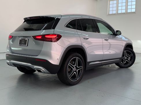 Used 2026 Mercedes-Benz GLA 250 image 8