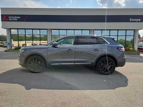 Used 2022 Lincoln Nautilus Reserve w/ Equipment Group 201A AWD/4WD image 4