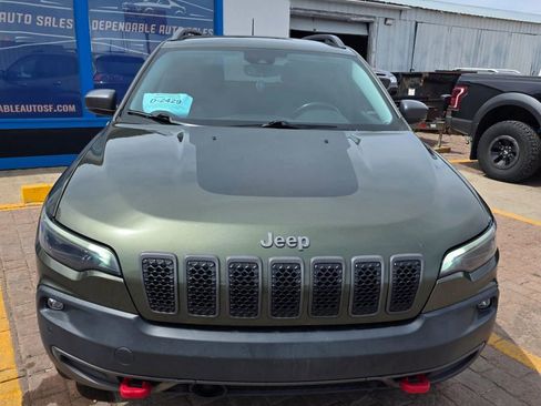 Used 2020 Jeep Cherokee Trailhawk AWD/4WD image 2