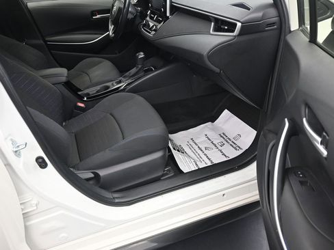 Used 2020 Toyota Corolla SE FWD image 13