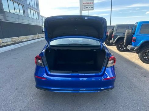 Used 2022 Honda Civic EX image 9