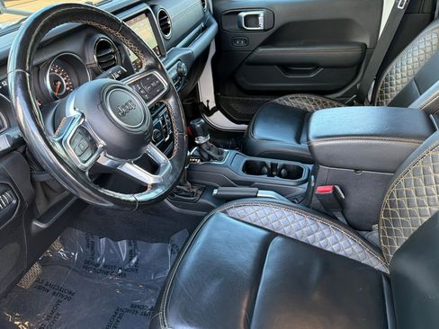 Used 2021 Jeep Gladiator Overland image 10