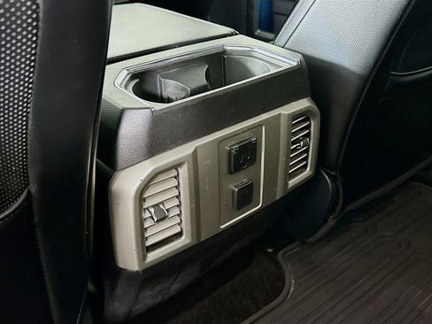 Used 2016 Ford F150 Lariat image 33