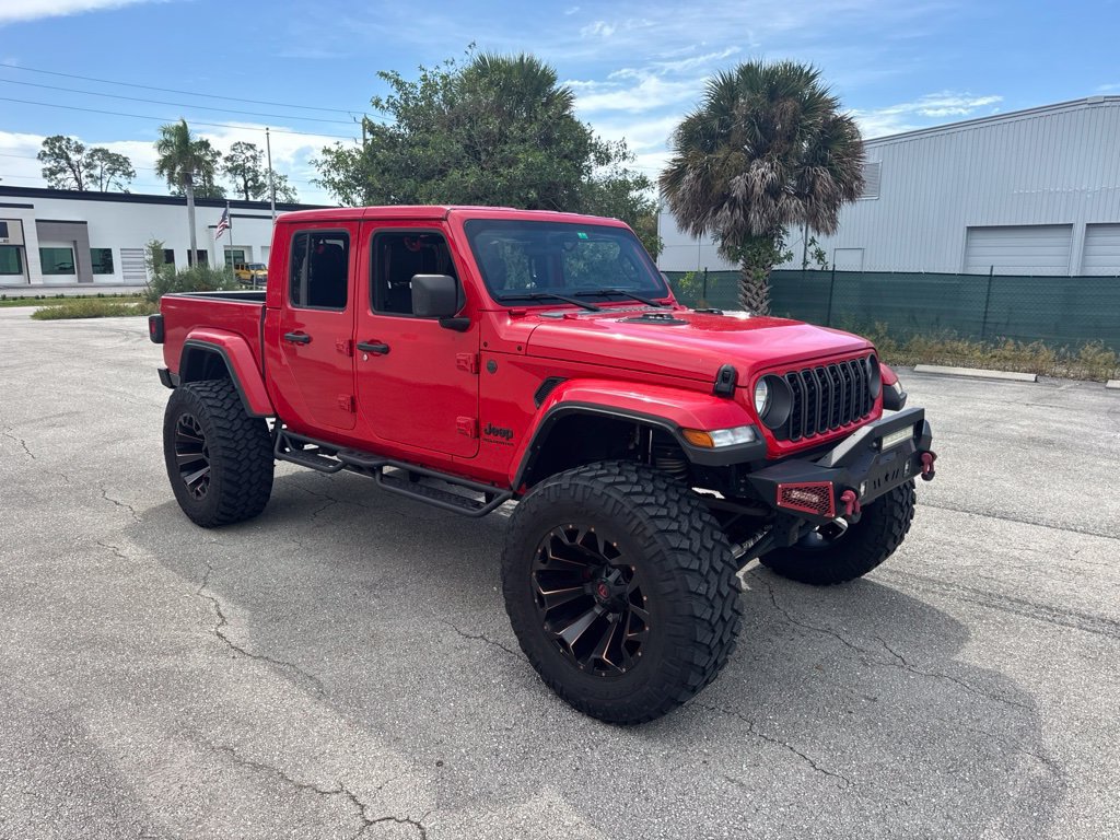 Used 2024 Jeep Gladiator Sport AWD/4WD image 7