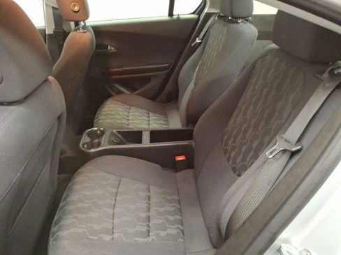 Used 2014 Chevrolet Volt w/ Enhanced Safety Package 2 image 13