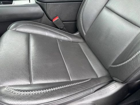 Used 2023 GMC Yukon Denali w/ LPO, Floor Liner Package AWD/4WD image 30