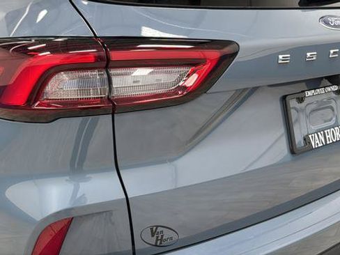 Used 2023 Ford Escape ST-Line Elite w/ Premium Technology Package AWD/4WD image 40