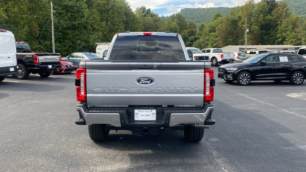 New 2027 Ford F350 Lariat w/ Lariat Premium Package AWD/4WD image 6