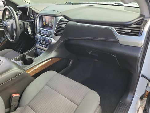 Used 2018 Chevrolet Tahoe LS image 32