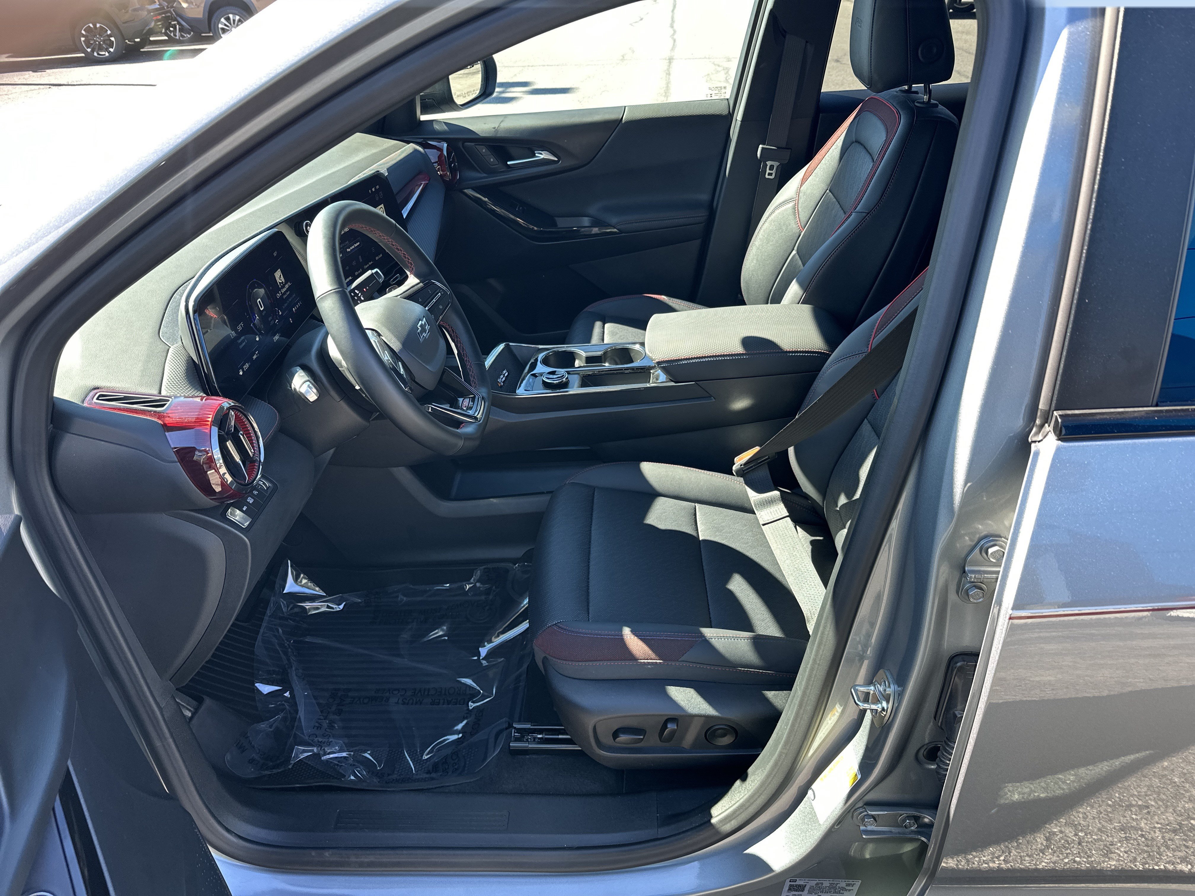 Certified 2026 Chevrolet Equinox RS AWD/4WD image 11