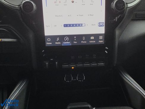 Used 2023 RAM 3500 Laramie image 38