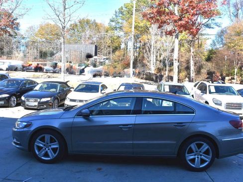 Used 2013 Volkswagen CC Sport image 10