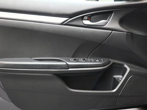 Used 2019 Honda Civic Sport image 22