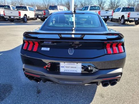 New 2026 Ford Mustang Dark Horse image 32