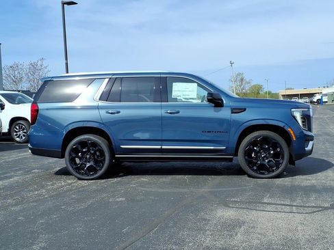New 2026 GMC Yukon Denali w/ Denali Reserve Package AWD/4WD image 2