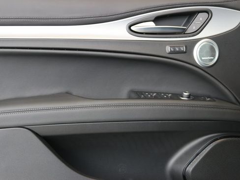 New 2025 Alfa Romeo Stelvio Sprint AWD/4WD image 21