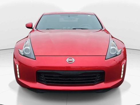 Used 2020 Nissan 370Z Coupe RWD image 9