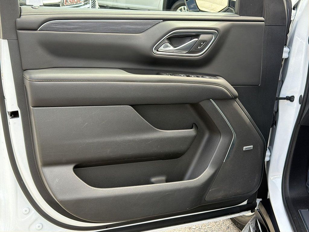 Used 2024 GMC Yukon SLT RWD image 21