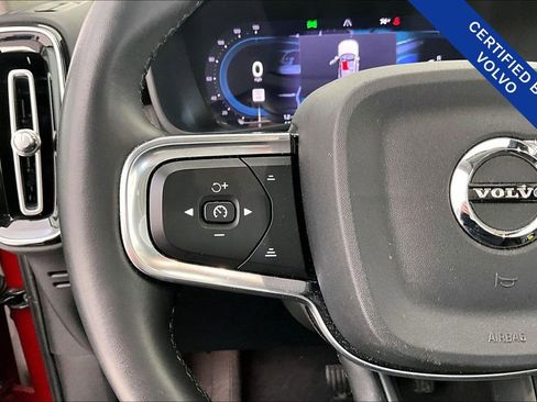 Used 2023 Volvo XC40 B5 Ultimate w/ Protection Package Premier image 27