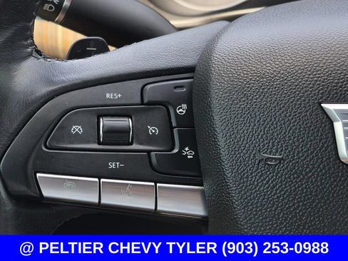Used 2021 Cadillac XT4 Premium Luxury FWD image 22