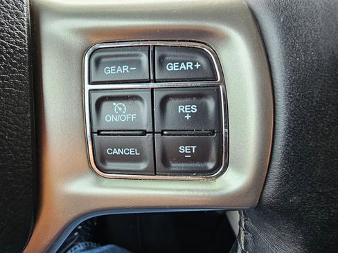 Used 2017 RAM 1500 Laramie w/ Convenience Group AWD/4WD image 32
