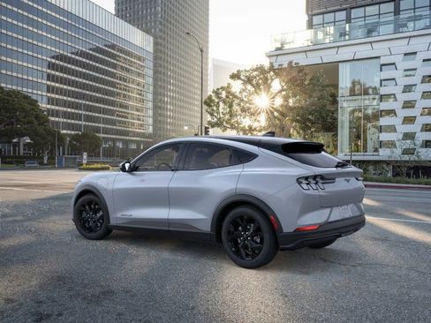 Used 2024 Ford Mustang Mach-E Select w/ Comfort Package Lite image 5