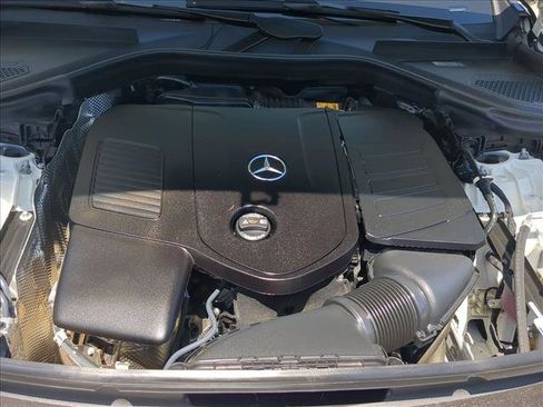 Used 2023 Mercedes-Benz GLC 300 image 24