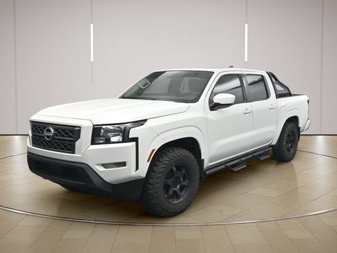 Certified 2023 Nissan Frontier SV w/ SV Convenience Package AWD/4WD image 3