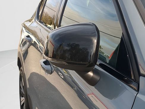 Used 2023 Volvo C40 Recharge Core image 20