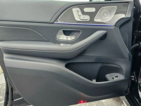 New 2026 Mercedes-Benz GLE 53 AMG 4MATIC Coupe image 19