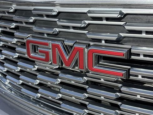 Used 2019 GMC Yukon Denali w/ Open Road Package image 31