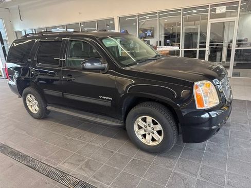 Used 2013 GMC Yukon SLT AWD/4WD image 2