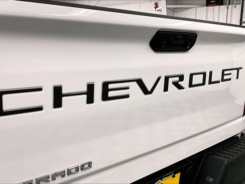 Used 2025 Chevrolet Silverado 3500 W/T AWD/4WD image 9