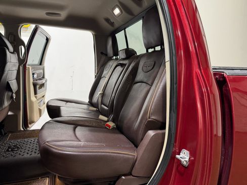 Used 2015 RAM 1500 Laramie Longhorn w/ Convenience Group AWD/4WD image 17