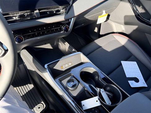 New 2026 Chevrolet Equinox RS w/ LPO, Floor Liner Package image 19