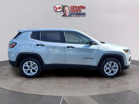 Used 2025 Jeep Compass Sport AWD/4WD image 6